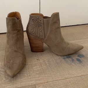 Report Studded Ankle Boots 8M